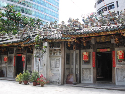 Yueh Hai Ching Temple - A Guide to Colonial Architecture in Singapore